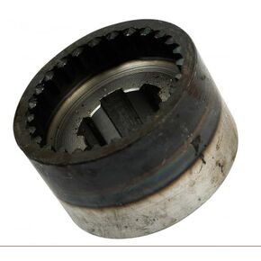 كم قارنة توصيل PTO أنثى - C5NN705A - مكافئ OEM - يناسب جرارات Ford 2000، 2600، 2610، 3000، 3600، 3610 in Kuwait