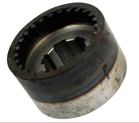 كم قارنة توصيل PTO أنثى - C5NN705A - مكافئ OEM - يناسب جرارات Ford 2000، 2600، 2610، 3000، 3600، 3610 in Kuwait