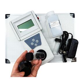 جهاز قياس التعكر مقياس التعكر 50NTU/0.01NTU مع محلول التعكر القياسي فورمازين in Kuwait