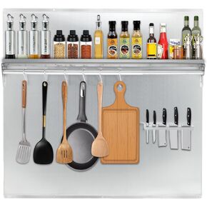 لوحة باكسبلاش للمطبخ من الفولاذ المقاوم للصدأ التجارية مع رف تخزين ورف سكاكين - مقاومة للحرارة والشحوم، سهلة التنظيف، مثقوبة مسبقًا للتثبيت السريع، منظم حائط متين لغطاء الموقد، in Kuwait