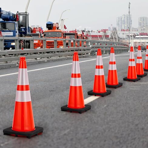 مخاريط مرور 28 بوصة، مخاريط أمان PVC برتقالية شديدة التحمل مع 2 أطواق عاكسة - لوقوف السيارات على الطرق، والبناء، والسلامة من المخاطر، 6 عبوات in Kuwait