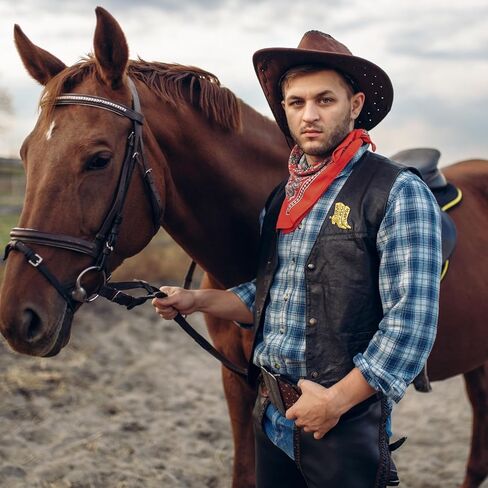 Yinkin 50 Pcs Cowboy Western Lapel Pin Men Women Lucky Horseshoe Lapel Pin Vintage Metal Horseshoe Cowgirl Backpack Party (Silver) in Kuwait