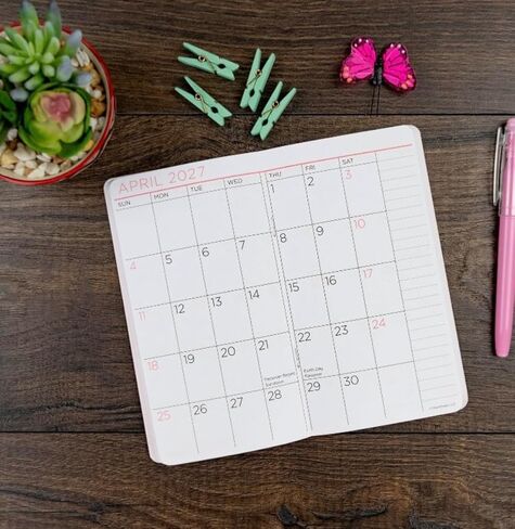 شاهدها أكبر لمدة عامين من مخطط الجيب الشهري في يناير 2025 - ديسمبر 2026 6.75 "× 3.75" وقلم الفلورسنت التوأم Suheyla (قد يختلف لون الغلاف) in Kuwait