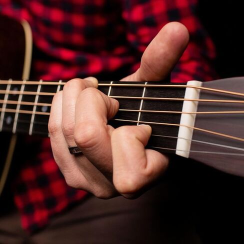 Martin Authentic Acoustic® Marquis® Silked Guitar Strings – Phosphor Bronze, Medium Gauge | Warm, Balanced Tone with Bridge Protection | Silk-Wrapped Ball Ends in Saudi Arabia