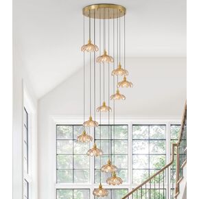 12 ضوء قلادة زجاجية خضراء فاتحة، ظل زجاجي على شكل زهرة خضراء زمردية، مقبس E12، ثريا سلم حديثة للبهو، المدخل، الدرج، غرفة المعيشة، لمسة نهائية من النحاس الساتان in Kuwait