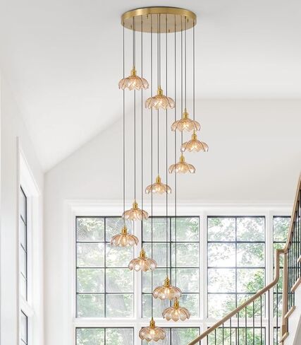 12 ضوء قلادة زجاجية خضراء فاتحة، ظل زجاجي على شكل زهرة خضراء زمردية، مقبس E12، ثريا سلم حديثة للبهو، المدخل، الدرج، غرفة المعيشة، لمسة نهائية من النحاس الساتان in Kuwait