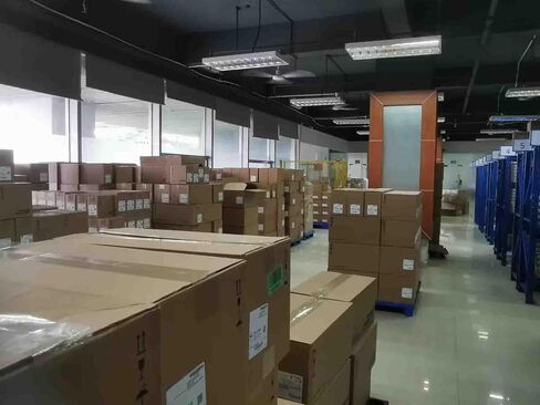 1 قطعة جديدة 2080-LC10-12QWB في صندوق 2080LC1012QWB in Kuwait