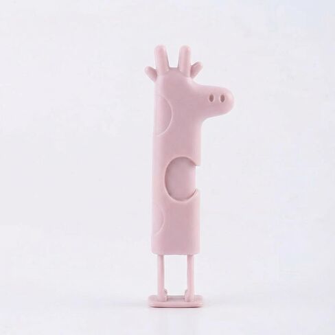 Chip Clips Giraffe Snack Bag Sealing Clip, Pink Food Storage Clamp for Kitchen Pantry, Keeps Bags Closed and Organized, Reusable Plastic, 1 Piece in Saudi Arabia
