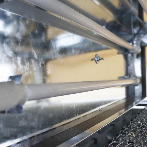 Heat Shrink Wrapping Machine Mesh Conveyor Belt Shrink Machine​ with Digital Control Panel 10Kg Capacity Max 40x20cm Shrink Size 220V 5500W in Kuwait