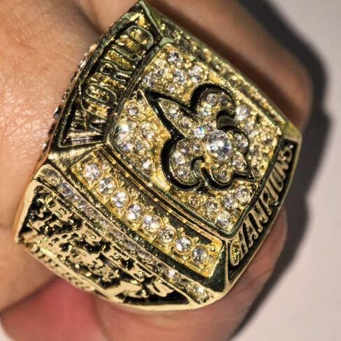 CLASSIC SERIES NolaCity 2009 CHAMPIONSHIP RING SaintYES # Rarity Luxury Commemorative Sports Fan Detail Gift - Glory Collect Various Festivals Occasions with Sandalwood Box in Saudi Arabia
