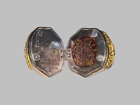Rare Legacy KcTeam 2024#15Mahomes Rugby Gold Championship Ring - صندوق صندل شفاف عالي المستوى مطلي بالذهب/الفضة • عرض طبق الأصل للبالغين in Saudi Arabia