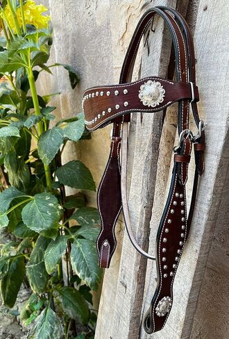 مجموعة Hulara من الجلد البرتقالي المحبب العلوي واللجام الغربي وطوق الصدر، مجموعة تثبيت الرأس وطوق صدر الحصان، طوق صدر الحصان الغربي، مجموعات اللجام الغربي، حامل رأس الحصان وطوق الثدي in Kuwait