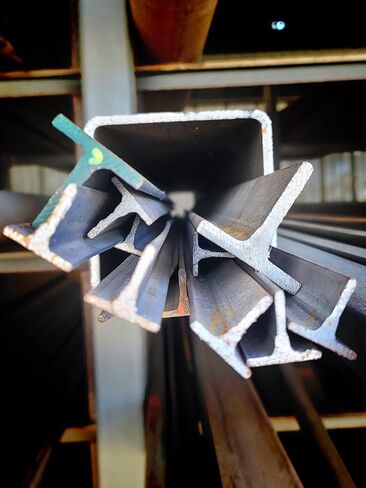 دي موين الصلب الساخن رول T-بار 2 "× 2" × 1/4 "(72") in Saudi Arabia