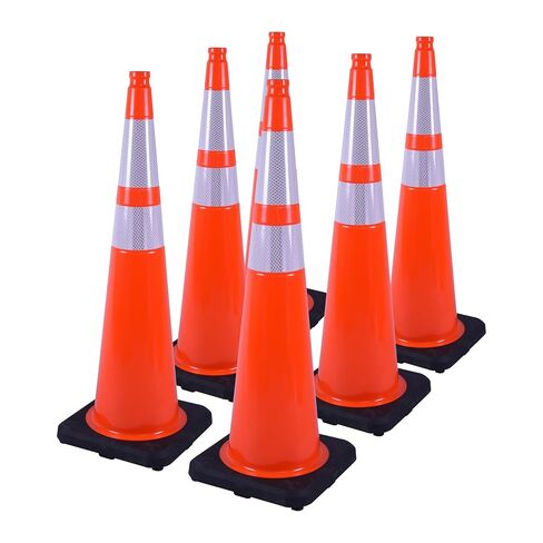 8 Pack 18 Inch Yellow Traffic Cones with Black Base - Durable Markers for Sports Training, Field Boundaries, and Outdoor Activities (8, Yellow, 18 Inch) in Kuwait
