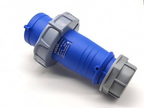 Waterproof Industrial Connector Plug 3Pin 32A 220V-250V 2P+E IP67 in Kuwait