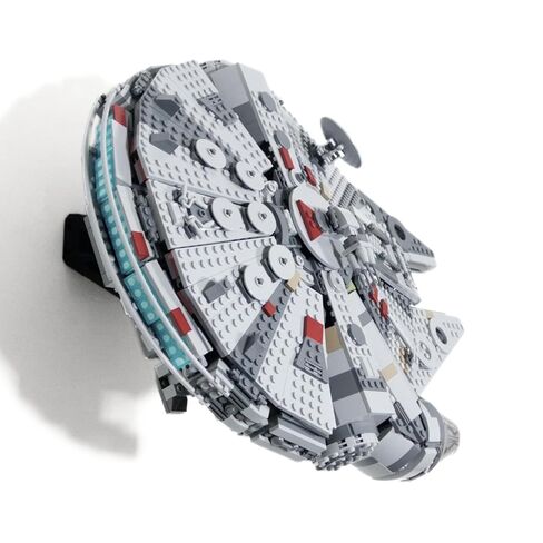 حل العرض المثبت على الحائط لـ Lego Star Wars Millennium Falcon 75257 & 75105 - حامل العرض الآمن والحديث لهواة الجمع in Kuwait