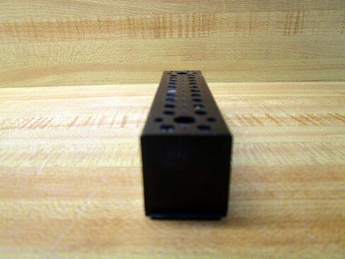 PHOENIX CONTACT G 5/12 (2716127), 1 Level, 1.02 W, 12 Positions, 24 Connections, 32 A, 4 MM2 Nominal Cross Section, 6KV, Gray, Height 24 MM, Length 22 MM, Terminal Block, Width 92 in Saudi Arabia