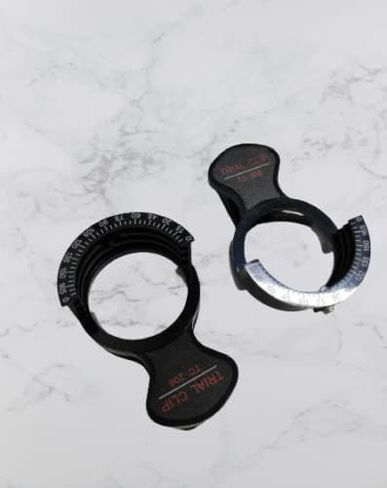 Optical 2 Set of Trial Optical Lens Piece Clip Frame Holds 1 1/2" Trial Lenses Optometry/w Case in Kuwait