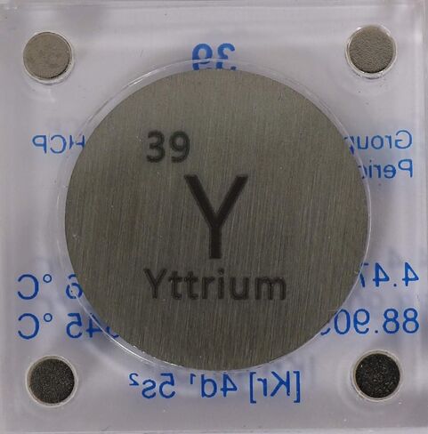 قرص إيتريوم (Y) معدني مقاس 24.26 ملم نقي بنسبة 99.9% مع علبة أكريليك للتجميع أو التجارب in Kuwait