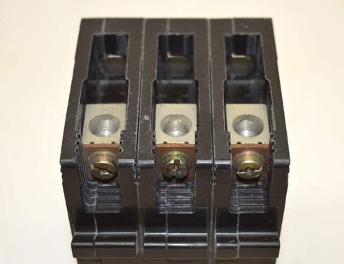 3P Standard Bolt On Circuit Breaker 125A 277/480VAC in Saudi Arabia