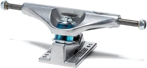 Venture Skateboard Trucks V8 Team Edition Silver 6.1 (8.75) in Kuwait