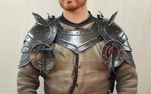 Plate Armor Collar Gorget and Shoulder Guard Knight Armor Pauldrons for Halloween LARP Party, Medieval Adults Costume in Saudi Arabia