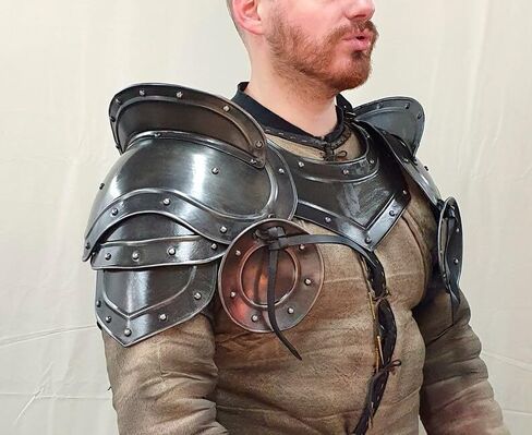 Plate Armor Collar Gorget and Shoulder Guard Knight Armor Pauldrons for Halloween LARP Party, Medieval Adults Costume in Saudi Arabia