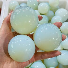 عينات من كرة تلميع أوبال كريستالية طبيعية خشنة من الأحجار الكريمة المعالجة (الحجم: 35-40 مم) in Kuwait