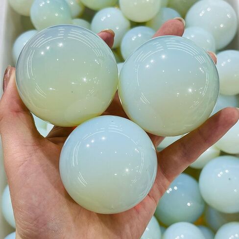 عينات من كرة تلميع أوبال كريستالية طبيعية خشنة من الأحجار الكريمة المعالجة (الحجم: 40-45 مم) in Kuwait