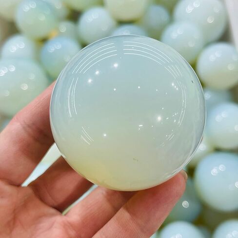 عينات من كرة تلميع أوبال كريستالية طبيعية خشنة من الأحجار الكريمة المعالجة (الحجم: 40-45 مم) in Kuwait