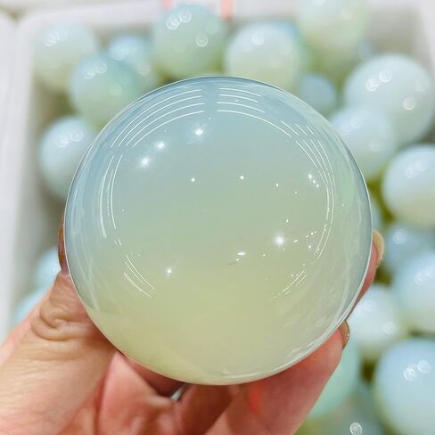 عينات من كرة تلميع أوبال كريستالية طبيعية خشنة من الأحجار الكريمة المعالجة (الحجم: 40-45 مم) in Kuwait