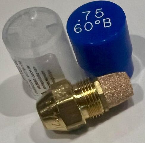 أربع عبوات - فوهة موقد الزيت، .75 60 ب، غطاء أزرق للرذاذ الصلب .75 60 ب فوهة زيت .75 جالون في الدقيقة مع رذاذ صلب بزاوية 60 درجة in Saudi Arabia