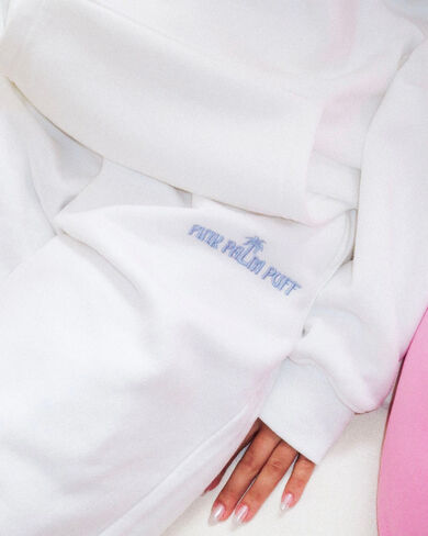 بنطال رياضي كلاسيكي باللون الوردي Palm Puff بلون Ocean Air in Kuwait