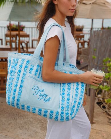 Pink Palm Puff Couture Carryall in Seabreeze (Reversible) in Kuwait
