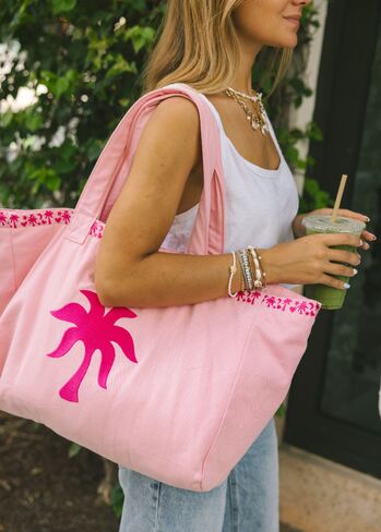 Pink Palm Puff Couture Carryall in Blush Bay (Reversible) in Kuwait