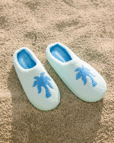 Pink Palm Puff Malibu Slippers in Seabreeze in Kuwait