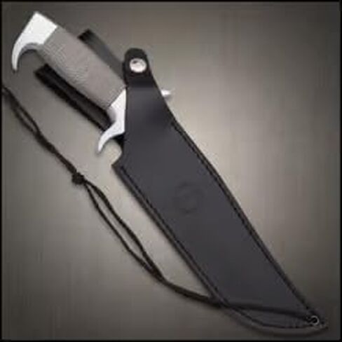 سكين جيل هيبن هايلاندر باوي | شفرة من الفولاذ المقاوم للصدأ 8 3/4 بوصة 420 | 13 1/2 بوصة بشكل عام | يتضمن غمد حزام جلدي فاخر in Kuwait