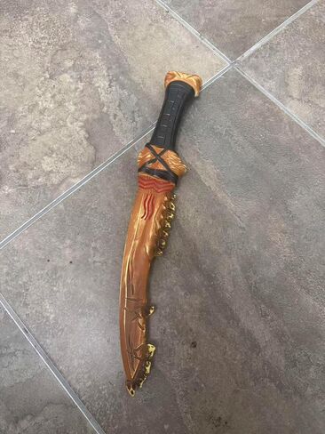 KinStore Foam Fantasy supernatural Style The First Blade Cain's Dagger Ruby's Dagger (The First Blade) in Kuwait