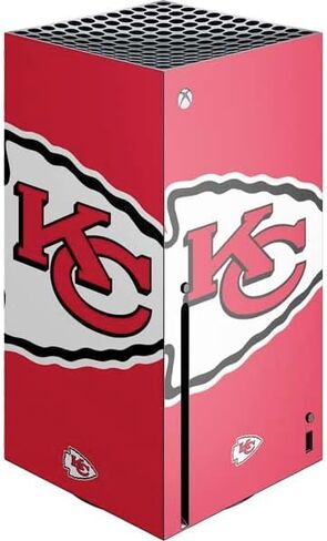 ملصق Skinit المخصص للألعاب متوافق مع وحدة تحكم Xbox Series X - تصميم أبيض وأسود مرخص رسميًا من NFL Kansas City Chiefs in Saudi Arabia