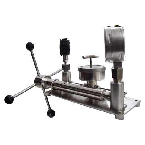 Bench Top Pressure and Vacuum Calibrator (Range: 0-400 kg/cm²) for Calibration Laboratories, Pharmaceuticals, Petrochemicals Model: AI-PCAL 1 in Kuwait