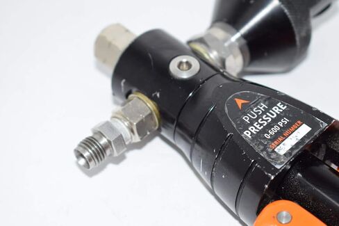 مضخة فراغ لمعايرة الضغط MVP-600 Pro - 600 رطل لكل بوصة مربعة (40 بار) in Kuwait