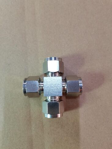 Stainless Steel 4-Way Tube Connector Water Pipe Nut Fittings AdapterФ10 in Saudi Arabia
