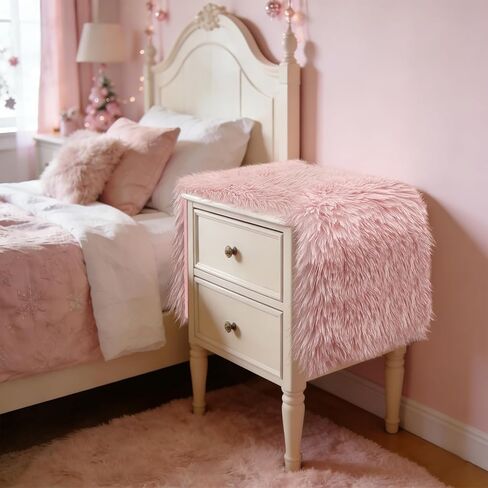 Yuboo Fluffy Desser Runners لغرفة النوم ، White Chrismtas Table Runner Fur Fur Touch لمسة غطاء خزانة ملابس أعلى ، عداء طاولة الفراء فو لمطاولة القهوة ، غرفة المعيشة 14 × 72 بوصة in Kuwait