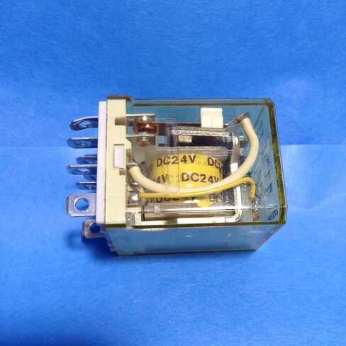 ملف IDEC RH3B-ULDC24V 24 VDC، 3 أقطاب 3PDT، طرف الشفرة، مرحل طاقة مدمج، مرحل صناعي 10 أمبير GP، سلسلة RH، مع مؤشر LED in Saudi Arabia