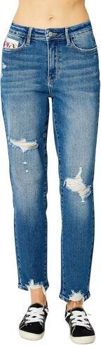 Judy Blue High Waist Queen of Hearts Coin Pocket Boyfriend Relaxed Fit Jeans in Kuwait