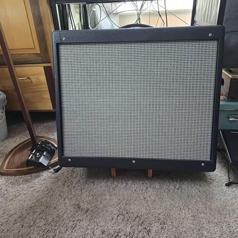 Guitar Amp Stand for Enhanced Tone & Monitoring, 12 inch Wood Portable Stage Floor Monitor Holder for Electric Guitar Bass Amps, Reduces Resonance & Improves Sound Projection in Kuwait