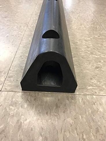 ممتص الصدمات المطاطي في المنتصف الخلفي مقاس 24 بوصة × 4 بوصة × 4 بوصة من Supreme Morgan للشاحنات والمقطورات in Kuwait