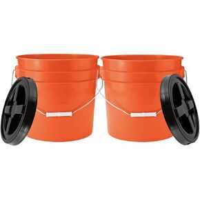 سطل دلو برتقالي من الدرجة الغذائية سعة 3.5 جالون من House Naturals مع برغي أسود محكم الغلق على الغطاء (عبوة من قطعتين) خالي من مادة BPA، مصنوع في الولايات المتحدة الأمريكية in Kuwait