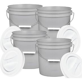 دلو من البلاستيك باللون الرمادي سعة 2 جالون من House Naturals، خالٍ من مادة BPA (عبوة من 4 قطع) (مع برغي أسود على الغطاء) in Kuwait