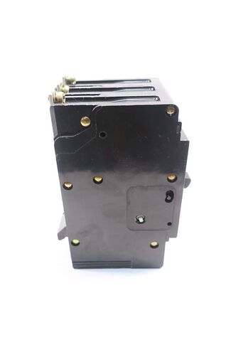 مربع D EDB34015 3P 15A AMP 480V-AC قاطع دائرة مقولب D551638 in Saudi Arabia